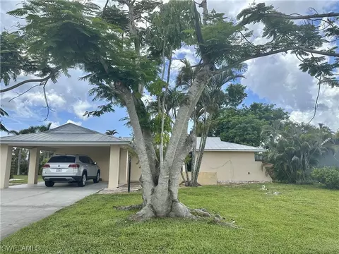 6420 Bethany Ave, Fort Myers, FL 33919