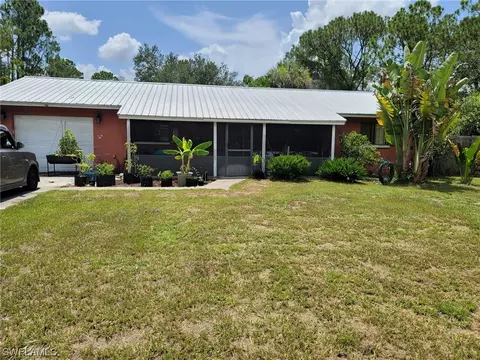 1611 Acacia Ave, Lehigh Acres, FL 33972
