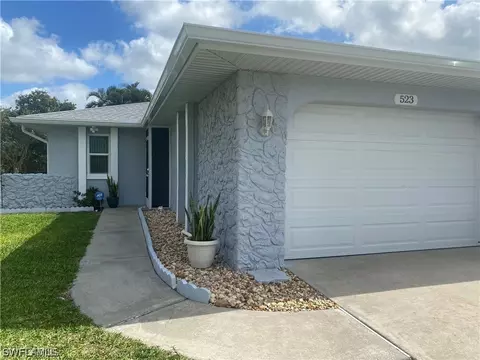 523-525 SE 5th Ave, Cape Coral, FL 33990