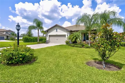 19668 Utopia Ln, Estero, FL 33928 photo 3