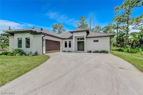 680 Wilson Blvd N, Naples, FL 34120