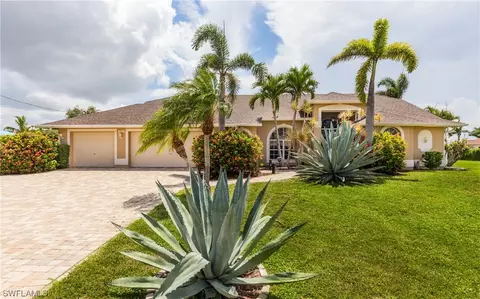 3033 SW 23rd Pl, Cape Coral, FL 33914