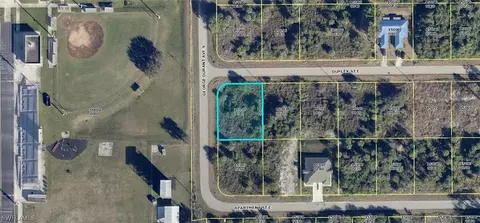 834 Duplex St E, Lehigh Acres, FL 33974 photo 2