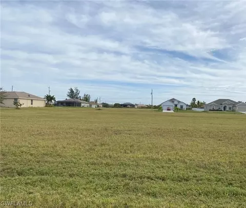 1025 NW 37th Pl, Cape Coral, FL 33993