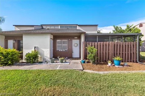 8835 Somerset Blvd, Fort Myers, FL 33919
