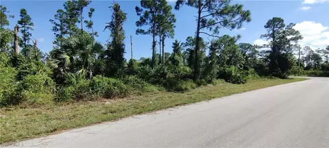 857 Foxtail St, Lehigh Acres, FL 33974