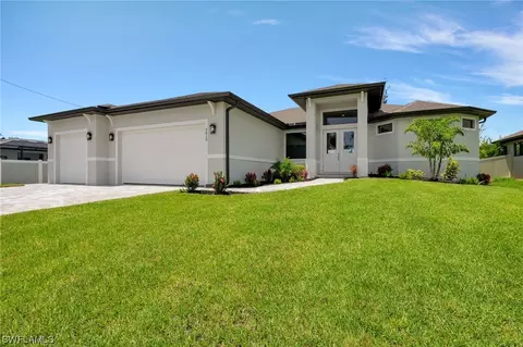 3813 SW 3rd Ter, Cape Coral, FL 33991
