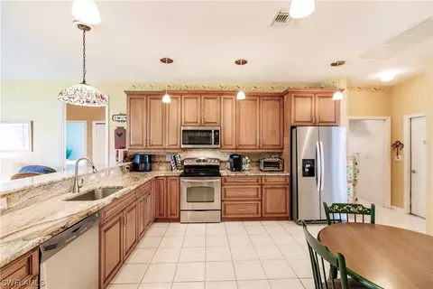 13010 Silver Sands Dr, Fort Myers, FL 33913