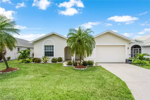 17519 Plumera Ln, North Fort Myers, FL 33917