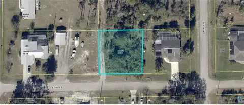 3305 E 3rd St, Lehigh Acres, FL 33936