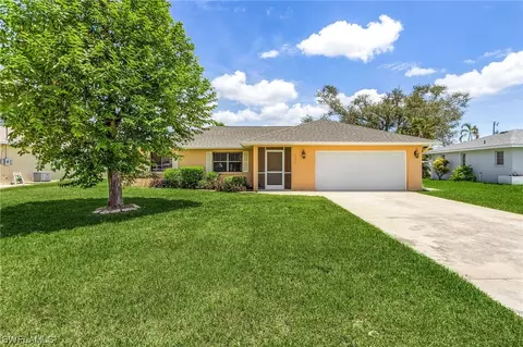 245 SW 39th Ter, Cape Coral, FL 33914