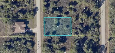 321 Laurel Ave S, Lehigh Acres, FL 33974