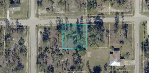 1602 E 15th St, Lehigh Acres, FL 33972