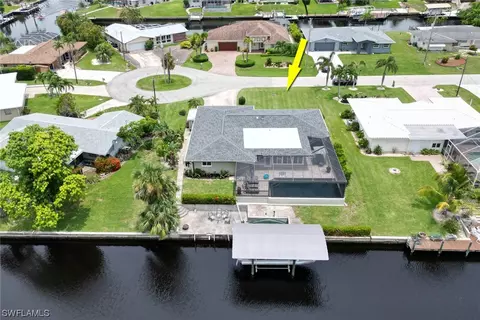 2810 SE 17th Ave, Cape Coral, FL 33904