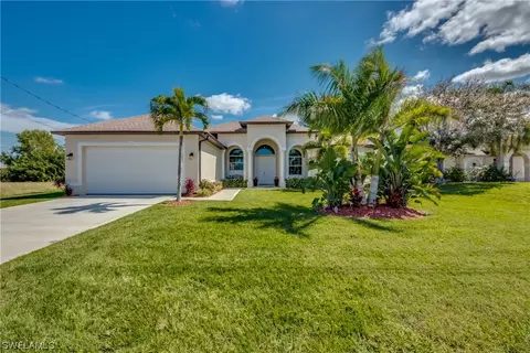 1437 SE 4th Pl, Cape Coral, FL 33990