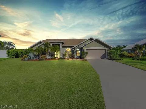 602 SW Santa Barbara Pl, Cape Coral, FL 33991