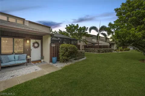 8911 Somerset Blvd, Fort Myers, FL 33919