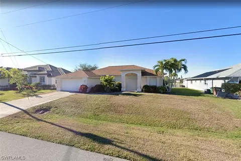 428 NE 18th Ave, Cape Coral, FL 33909
