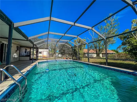 265 Ground Dove Cir, Lehigh Acres, FL 33936