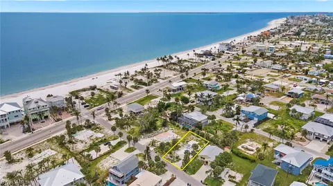 123 Hercules Dr, Fort Myers Beach, FL 33931
