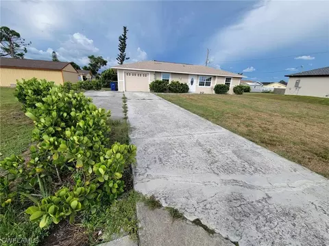 18541 Marco Blvd, Fort Myers, FL 33967