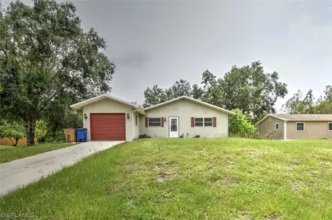 2801 53rd St SW, Lehigh Acres, FL 33976