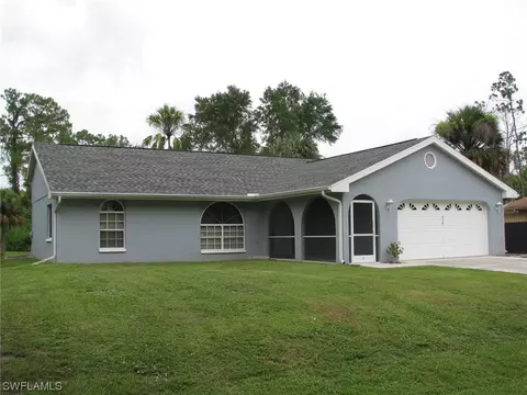 517 Lake Ave, Lehigh Acres, FL 33972