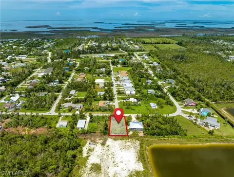 5292 Birdsong Ln, Bokeelia, FL 33922
