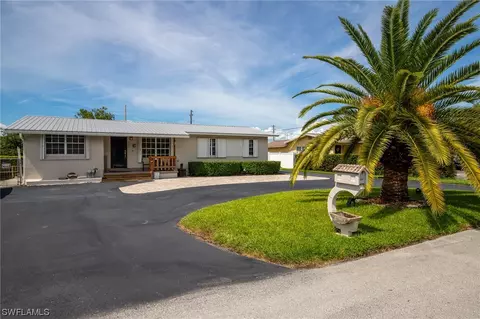 201 NW K Ave, Belle Glade, FL 33430