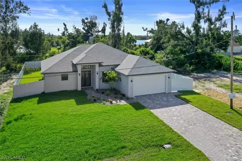 411 SW 19th Ave, Cape Coral, FL 33991