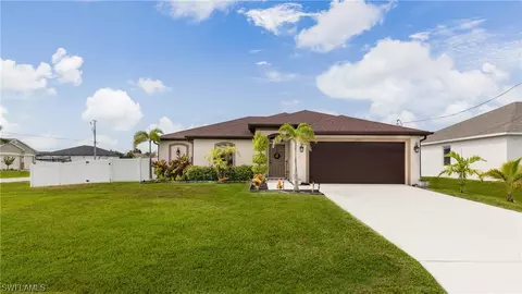 2220 SW 20th Ter, Cape Coral, FL 33991