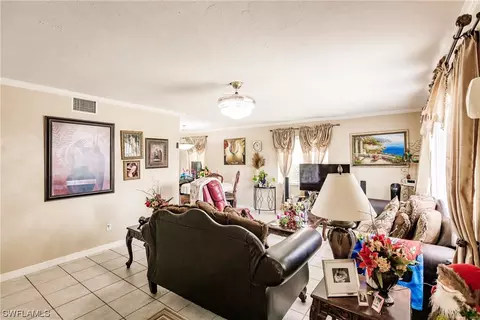 5218 Dixie Dr, Naples, FL 34113 photo 4