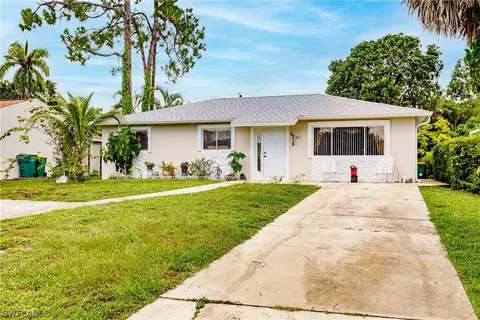5218 Dixie Dr, Naples, FL 34113 photo 2