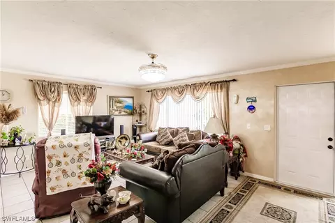 5218 Dixie Dr, Naples, FL 34113 photo 5