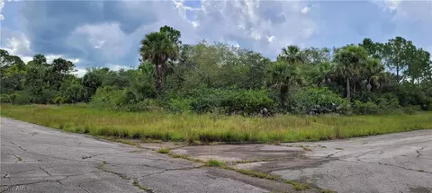 1200 Voltair Ct, Labelle, FL 33935