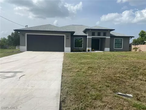 3906 5th St W, Lehigh Acres, FL 33971