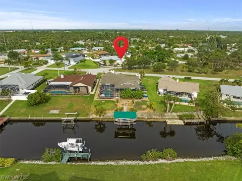 20660 Park Pl, Estero, FL 33928 photo 3