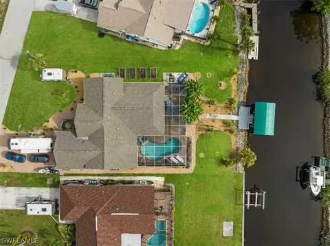 20660 Park Pl, Estero, FL 33928 photo 2