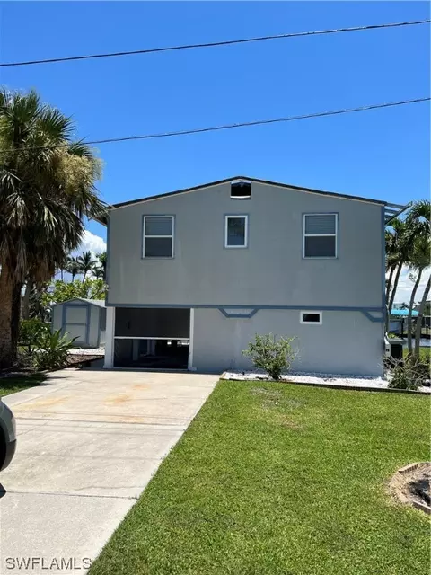 2322 York Rd, Saint James City, FL 33956
