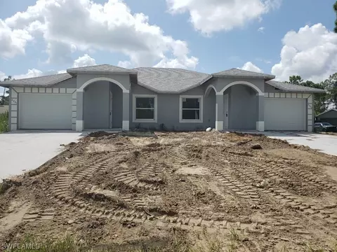2221-2223 Leda Ave S, Lehigh Acres, FL 33973