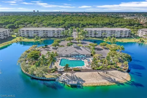 16605 Lake Circle Dr #317, Fort Myers, FL 33908