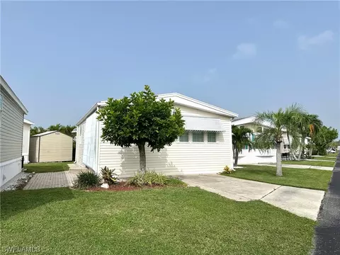 4740 Candlestick Ct W, Estero, FL 33928 photo 2