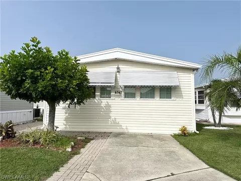 4740 Candlestick Ct W, Estero, FL 33928