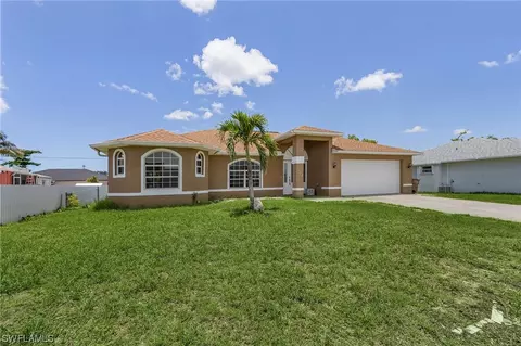 1122 SE 5th Pl, Cape Coral, FL 33990