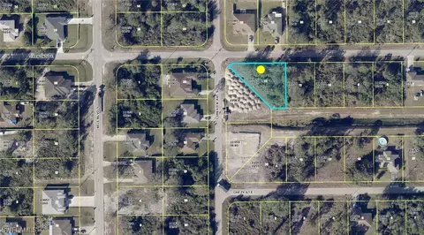820 Carbon St E, Lehigh Acres, FL 33974