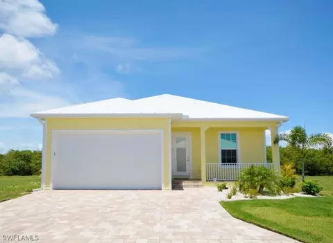 3019 Trawler Ln, Saint James City, FL 33956