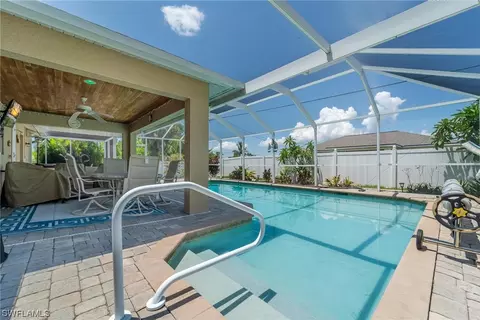 1112 NW 5th Pl, Cape Coral, FL 33993