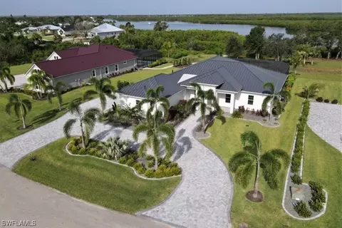 2041 Treasure Ln, Punta Gorda, FL 33982