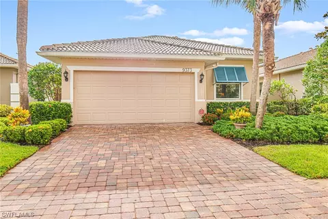 9373 Trieste Dr, Fort Myers, FL 33913