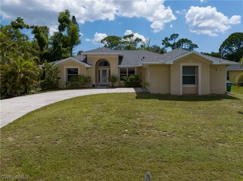 624 SW 4th Ter, Cape Coral, FL 33991